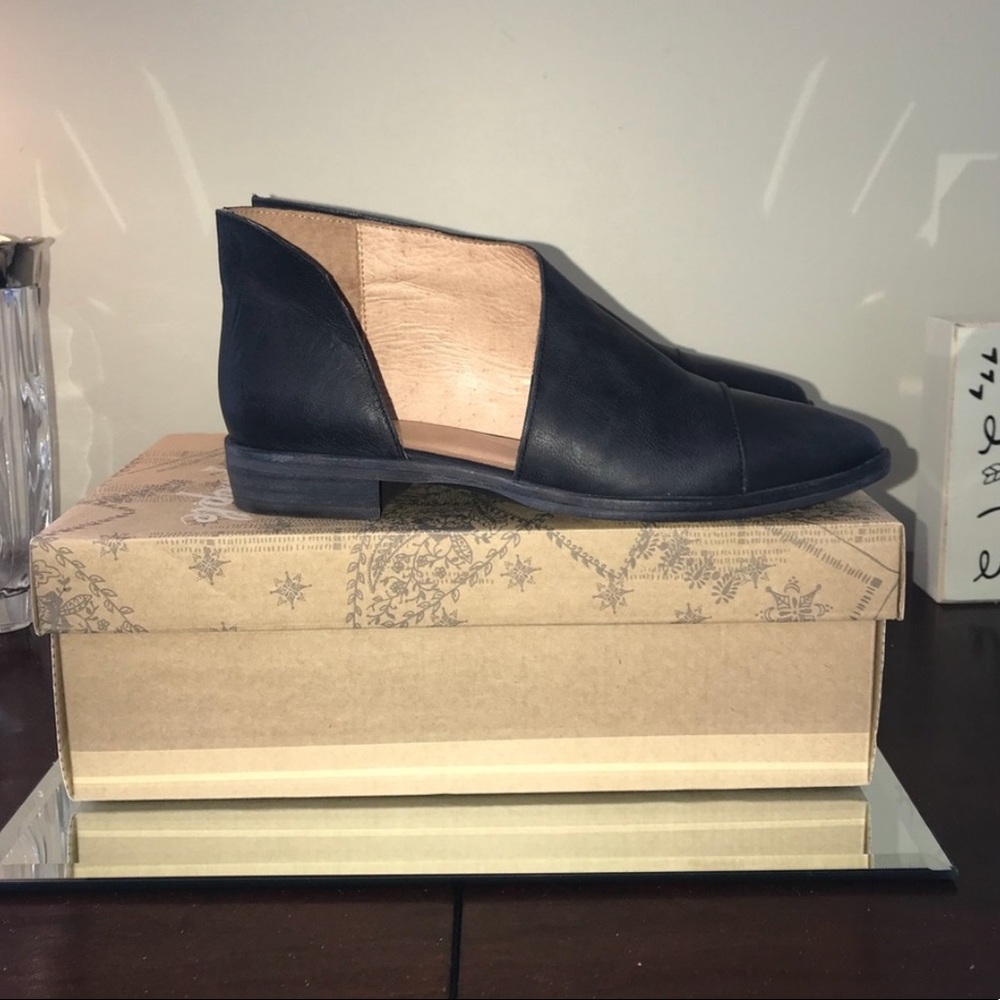 Free People Flat Royals Black Size 6 New in Box